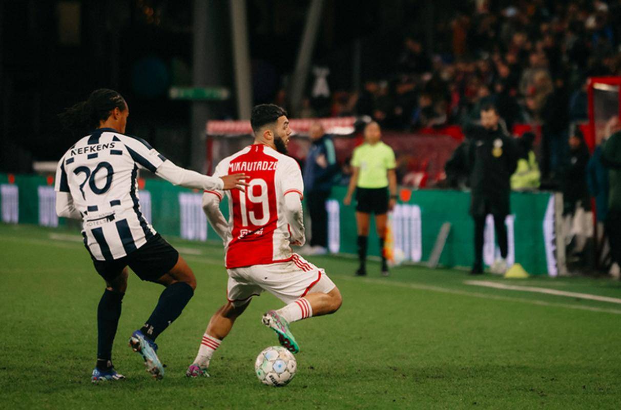 阿贾克斯足球俱乐部官网